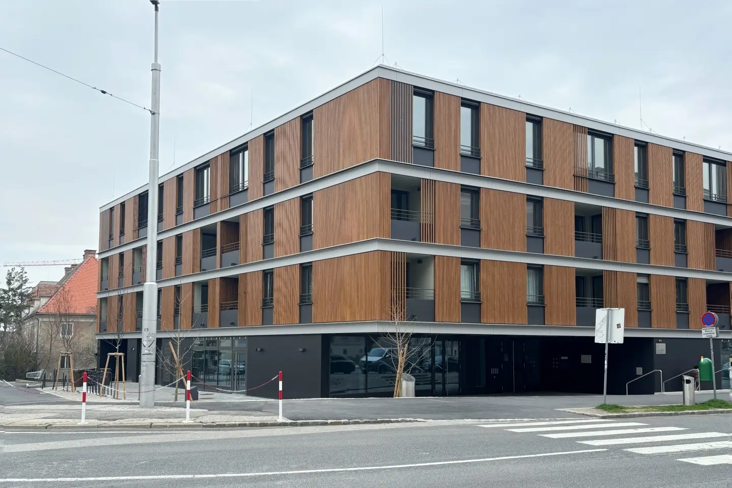 Helle Wohnung mit Loggia und Aufzug im Neubau