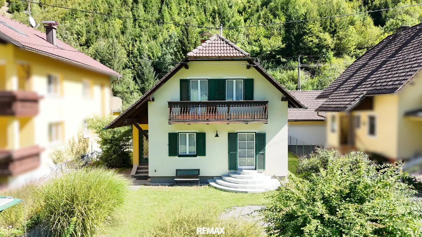 Einzugsbereites Haus an der Vellach mit Nebengebäude