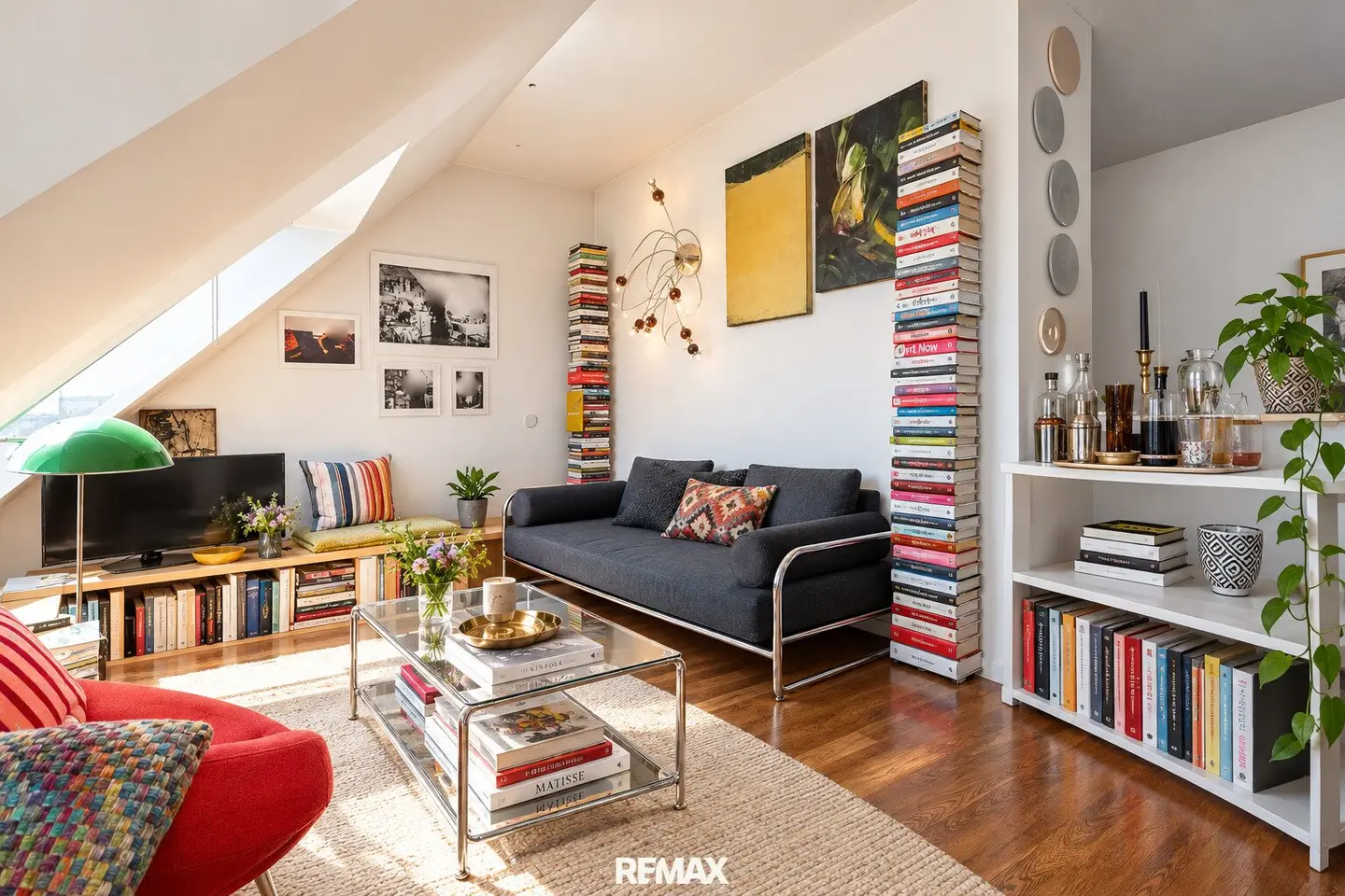 Exclusive attic maisonette in the 6th district with terrace and panoramic view