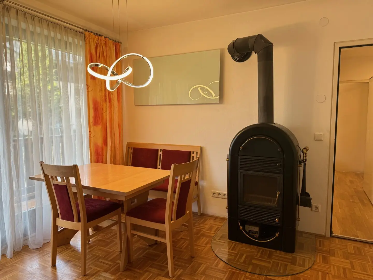 Sonnige 2 Zimmer Wohnung | 57m2 Wfl., Balkon und Freiabstellplatz | Henndorf a. Wallersee