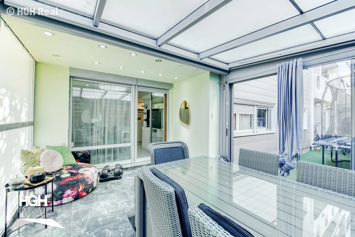 Garden apartment in Favoriten for sale