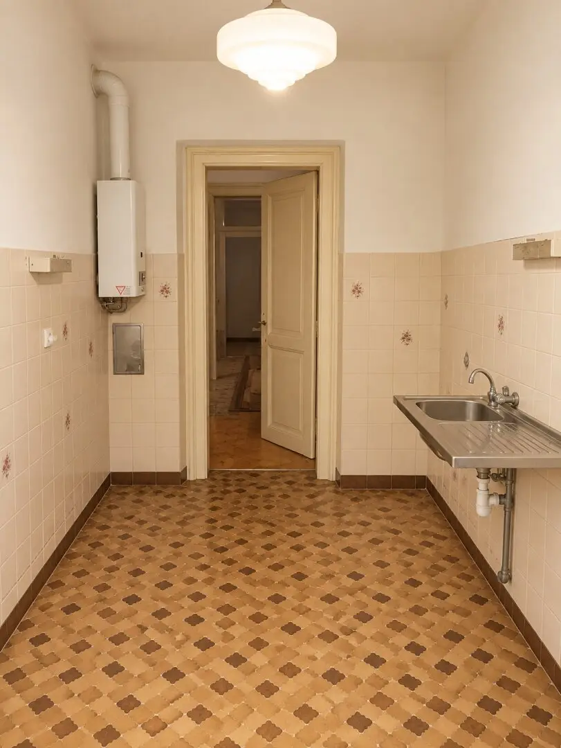 Altbauwohnung mit Kabinett und separater Küche in der Leopoldstadt