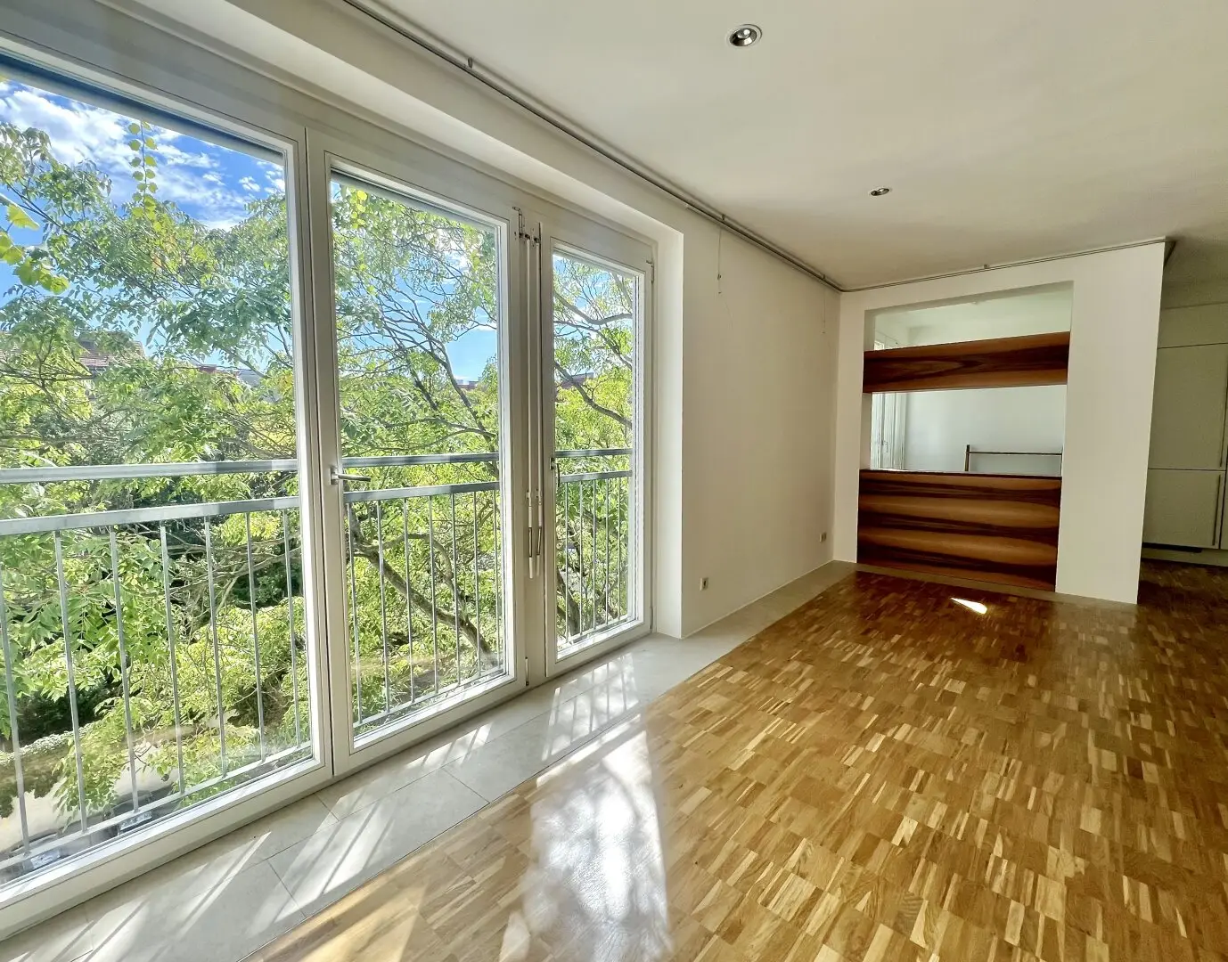 Exceptional Terrace Apartment with Feel-Good Guarantee!