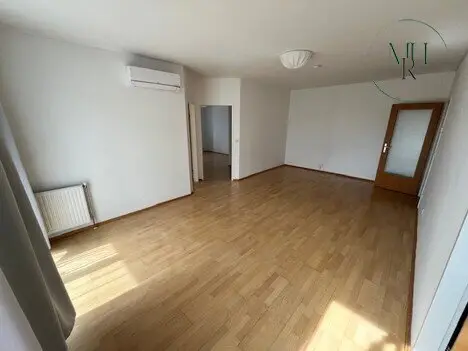Gut aufgeteilte 3-Zimmer Wohnung nahe Landesklinikum inkl. Garagenstellplatz