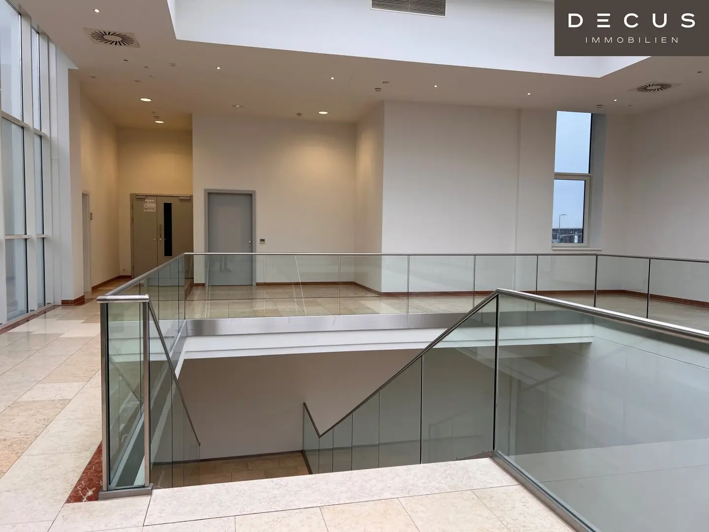 # Premstätten bei Graz # Büroflächen in verschiedensten Größen mit 5 Meter Raumhöhe #