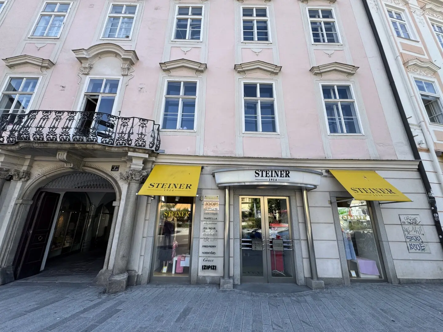 Rental of an attractive retail space in AAA location on Linzer Promenade