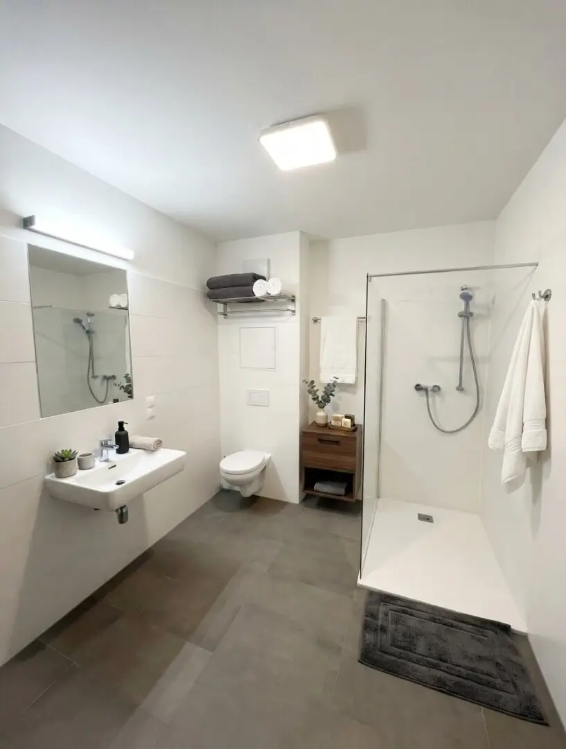 2-room apartment and kitchen furnished on 1st floor at Lendplatz