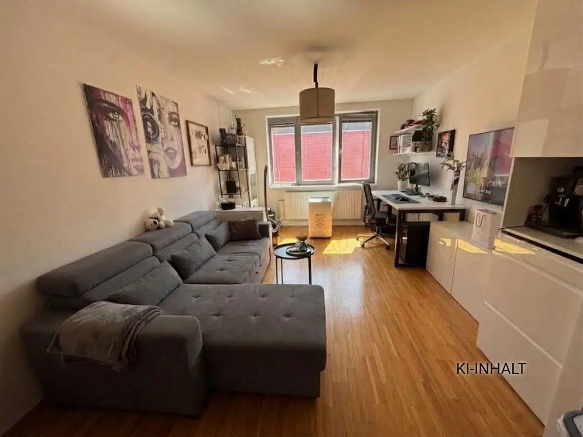Charming investor highlight in Graz top location: Well rented apartment with gallery and roof terrace