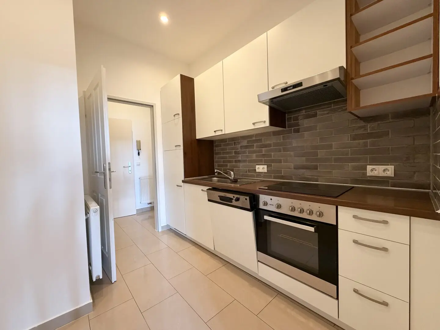 HARDTMUTHGASSE - GEPFLEGTE 2 ZIMMER-WOHNUNG - TOP 39