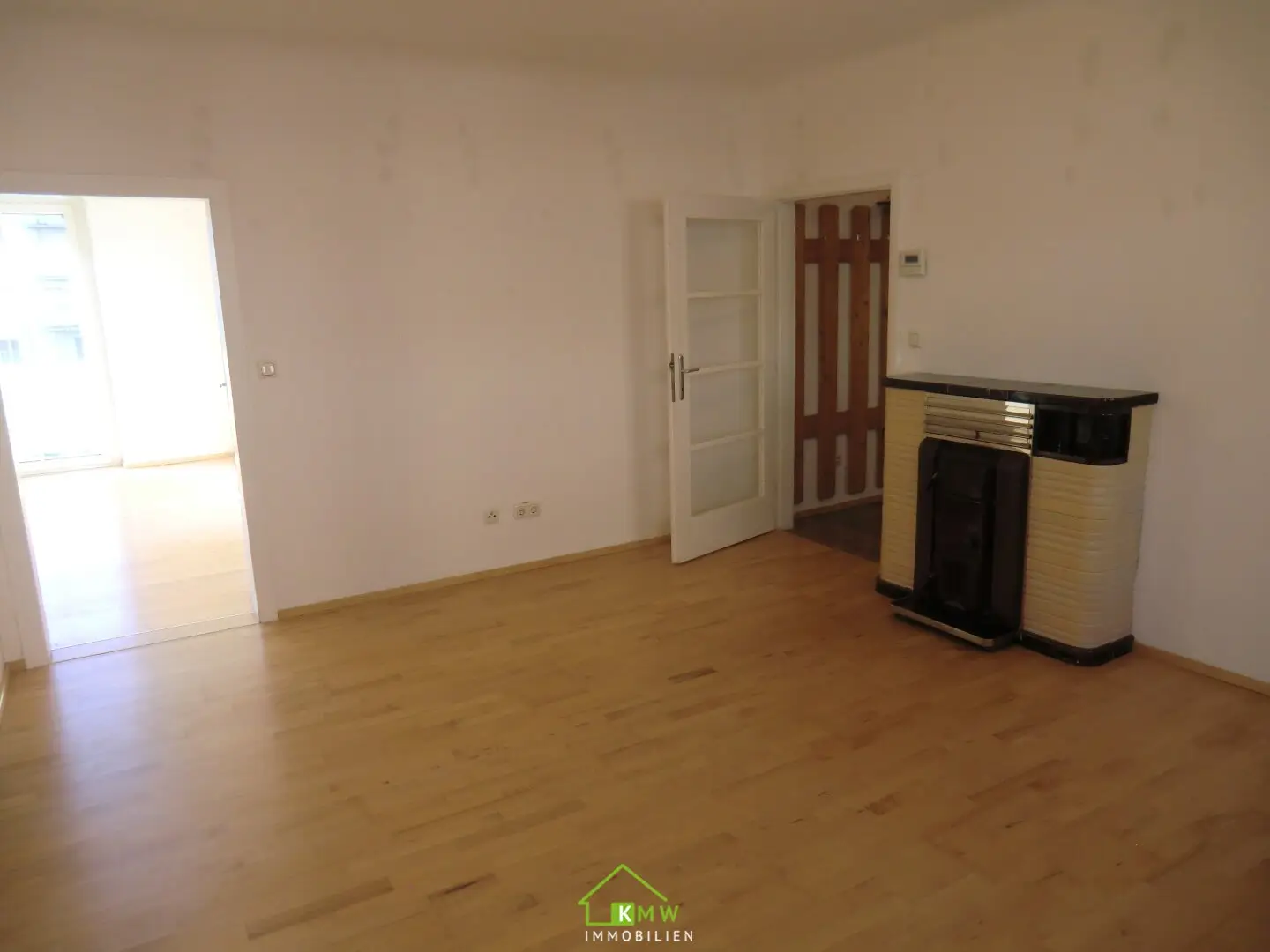 Bright 3 room apartment with balcony in pleasant residential location