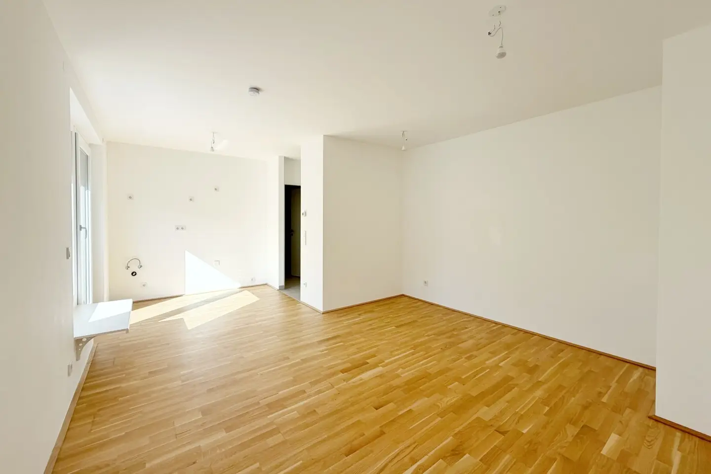 Bright Wohnung with terrace in quiet green surroundings