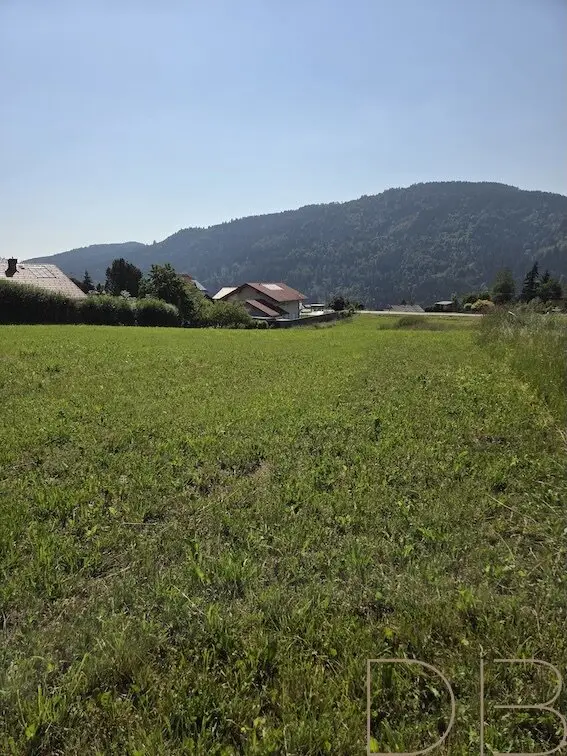 Building plot with panoramic view in St. Nikolai