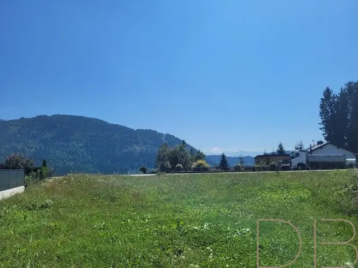 Building plot with panoramic view in St. Nikolai