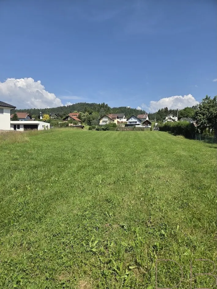 Building plot with panoramic view in St. Nikolai