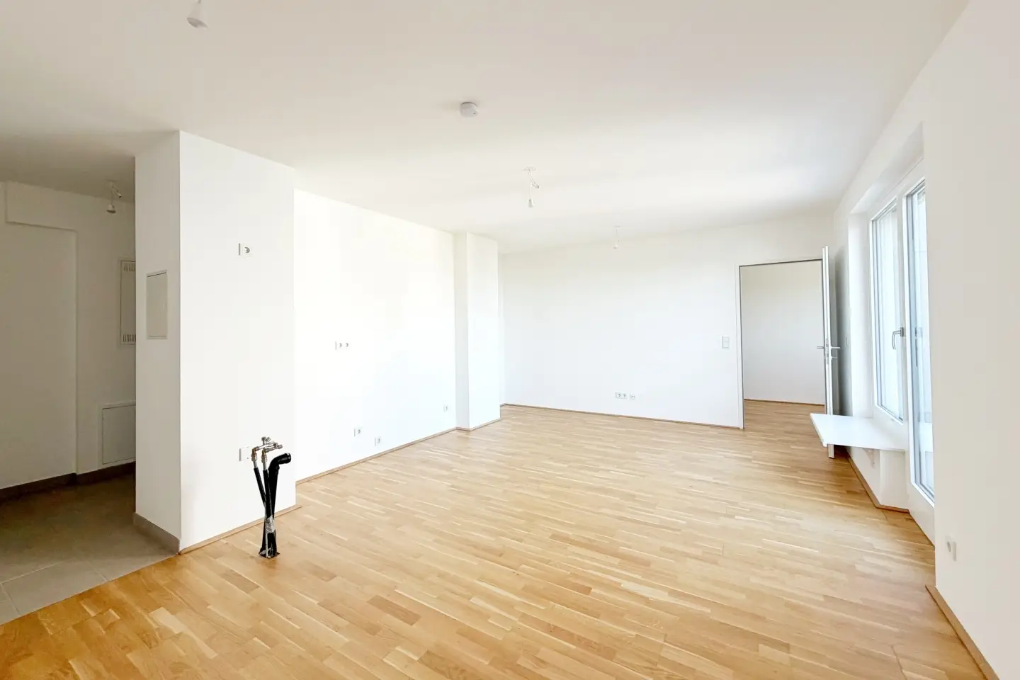Modern first occupancy Wohnung with sunny terrace and photovoltaic system