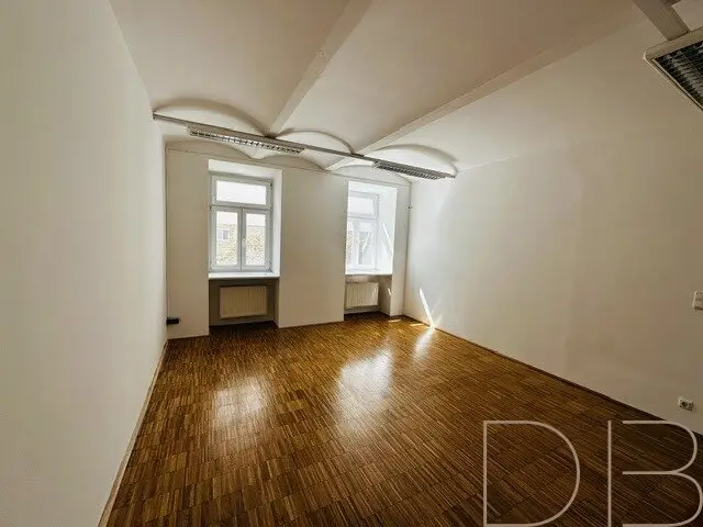 Büro/Studio in der Einwanggasse