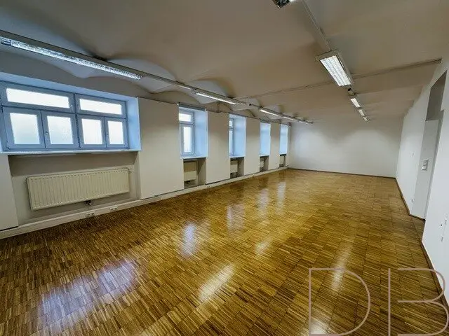 Büro/Studio in der Einwanggasse