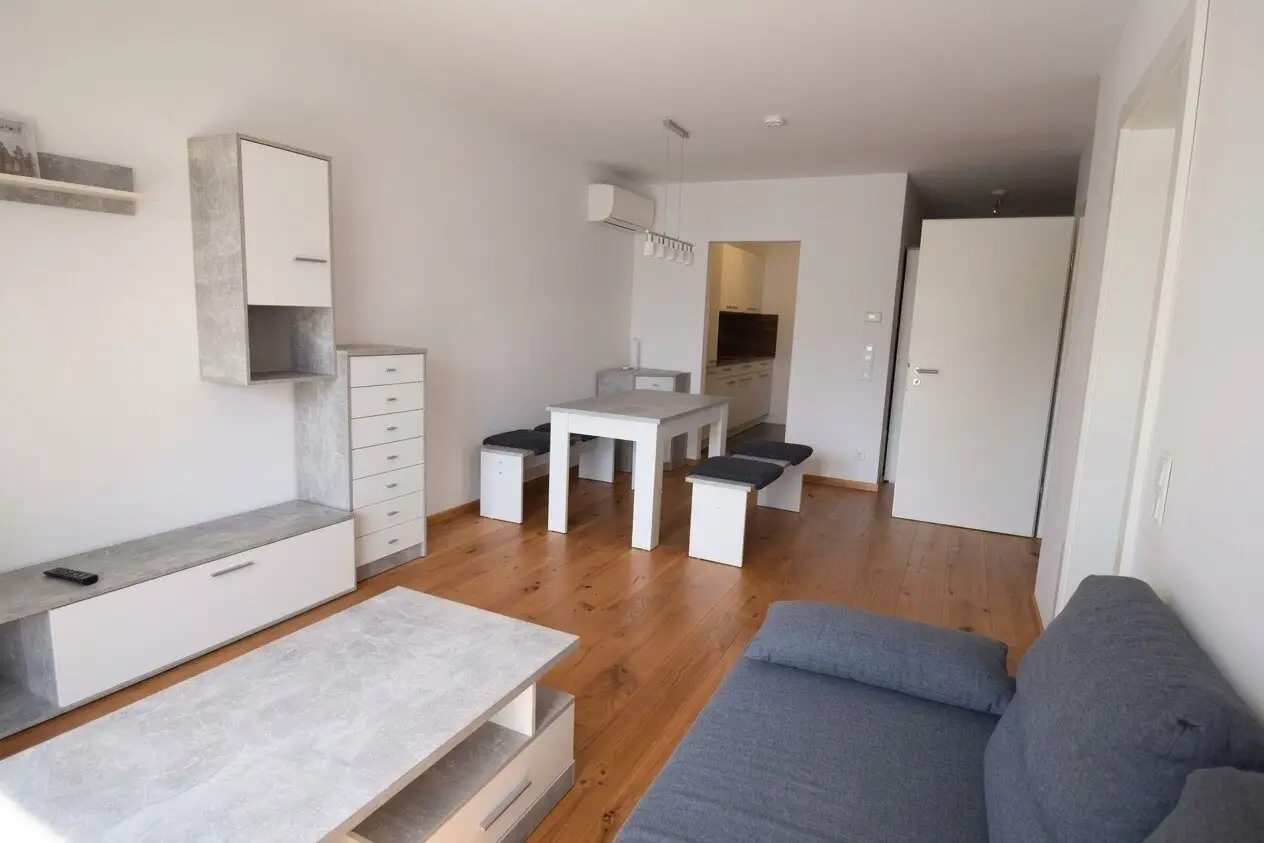 Moderne 2-Zimmer-Gartenwohnung mit Terrasse & Carport in begehrter Ruhelage