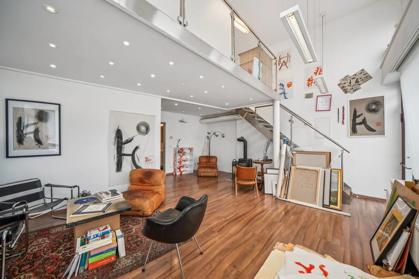 Urban Loft in Popular Residential Location on the Wieden – Distinctive Living with Artistic Flair