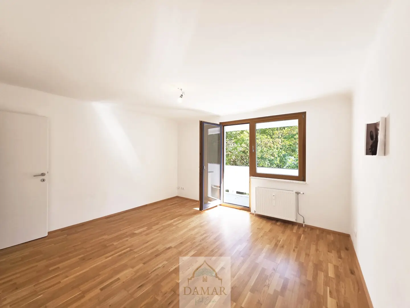 Vollrenovierte 3-Zimmer-Wohnung mit Balkon, Loggia und Klimaanlage bei der Alten Donau!