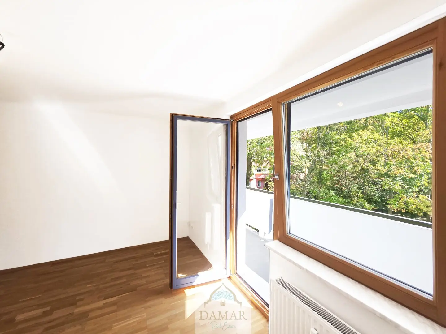 Vollrenovierte 3-Zimmer-Wohnung mit Balkon, Loggia und Klimaanlage bei der Alten Donau!