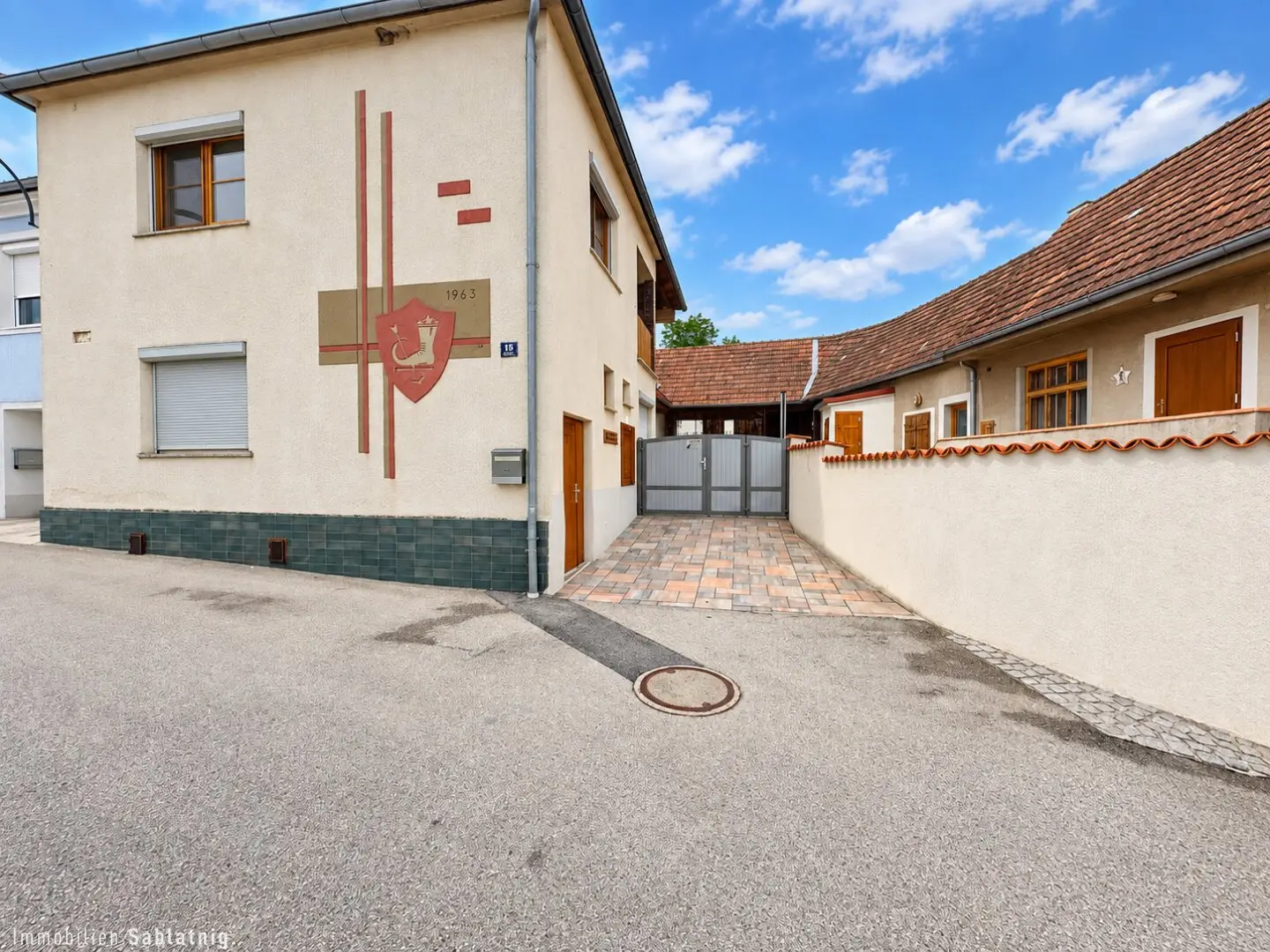 Großes Mehrfamilienhaus in Stoob mit Garten, Terrasse, Garage – Top Zustand!