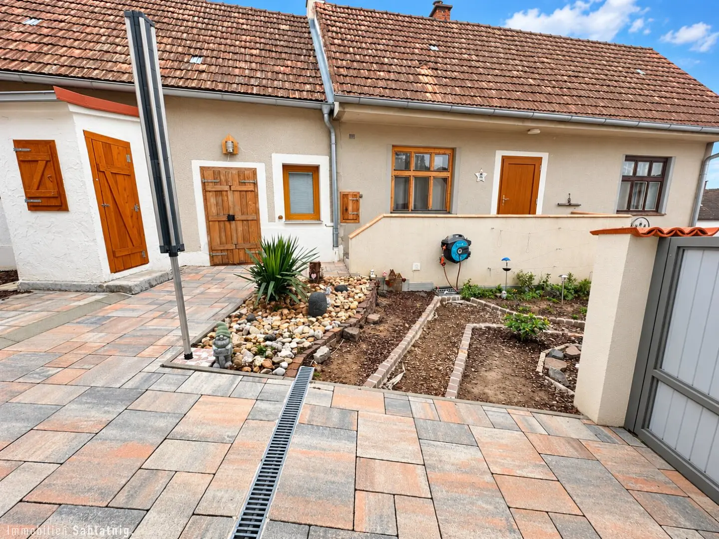 Großes Mehrfamilienhaus in Stoob mit Garten, Terrasse, Garage – Top Zustand!