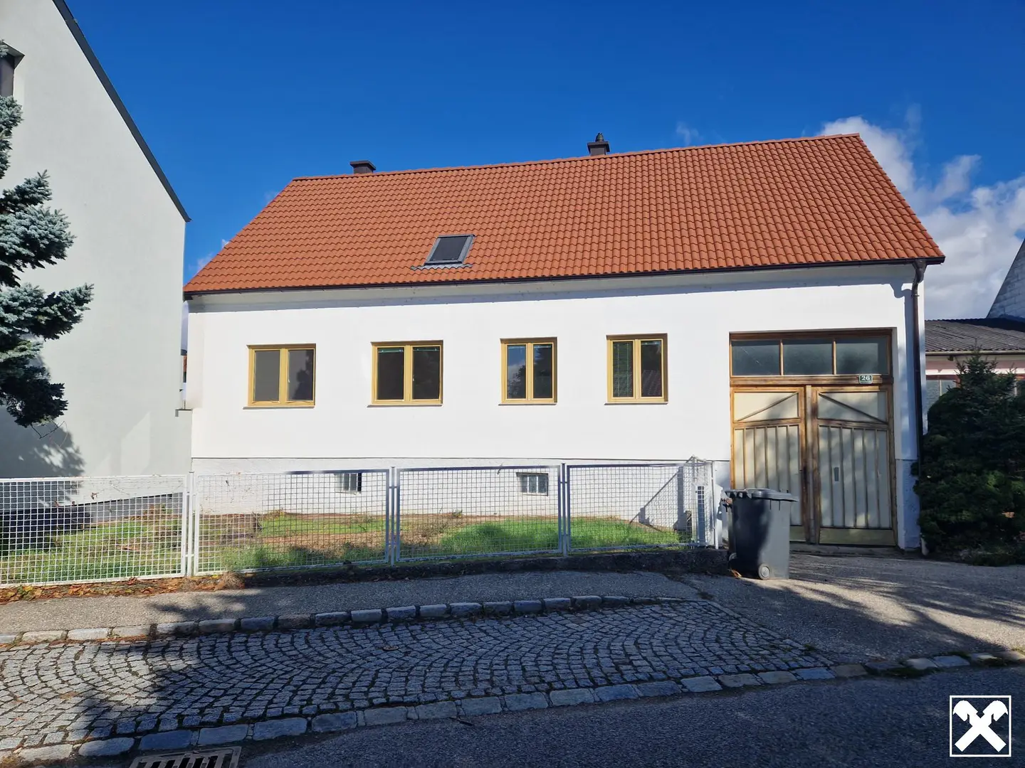 Wohnung mit galerieausbau und eigenem Garten