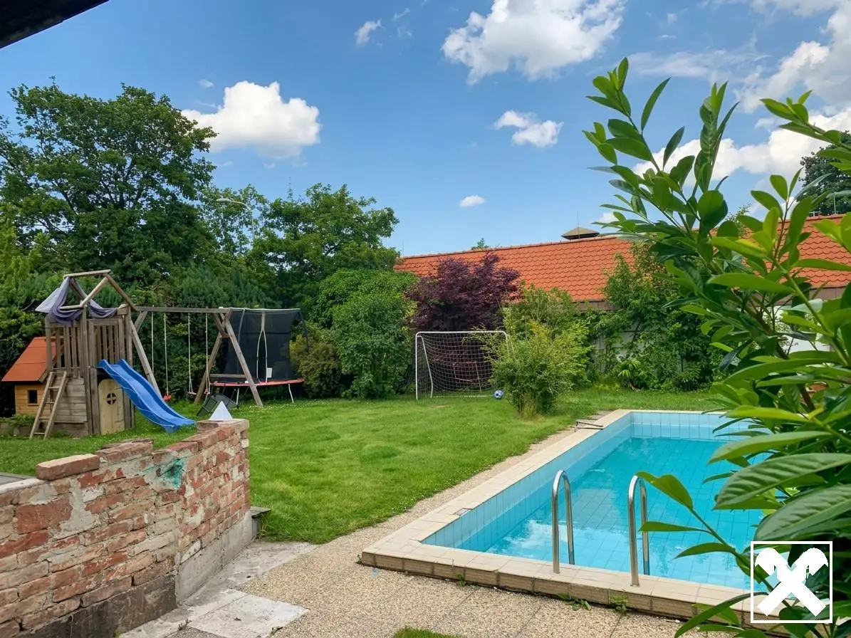 Bright family apartment with pool in a quiet location