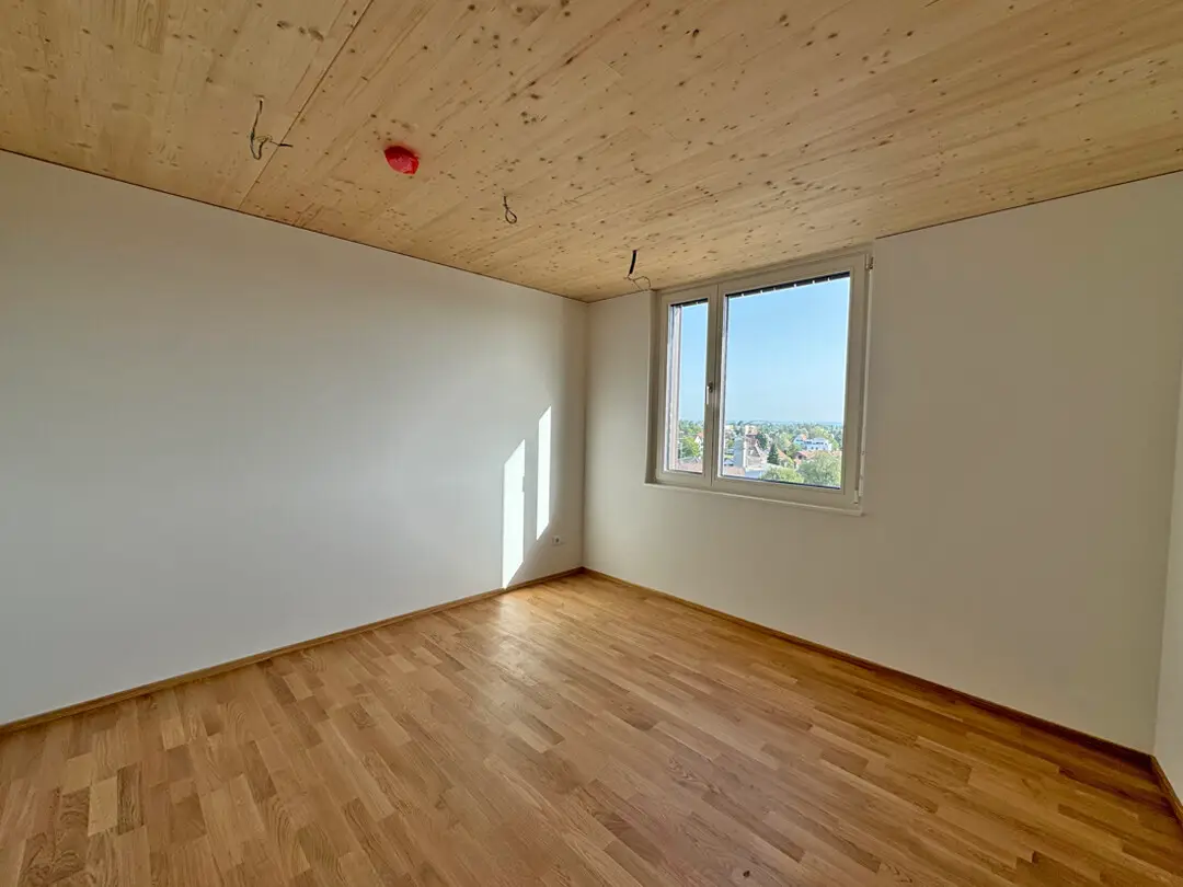 Hochwertige Wohnung mit Miele Küche und Balkon