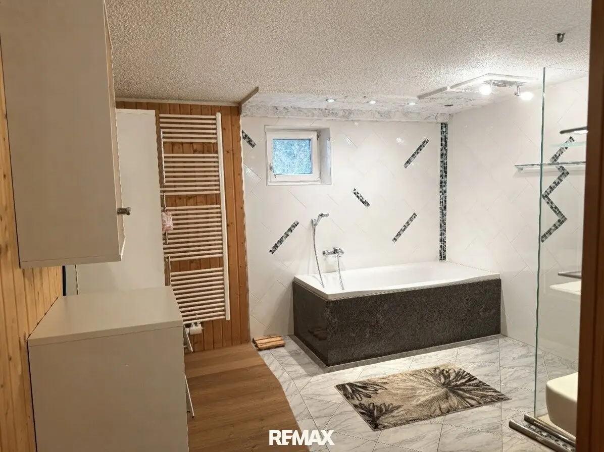 "4 Zimmer Miethaus, Wohnkeller, 495m² Grund!"