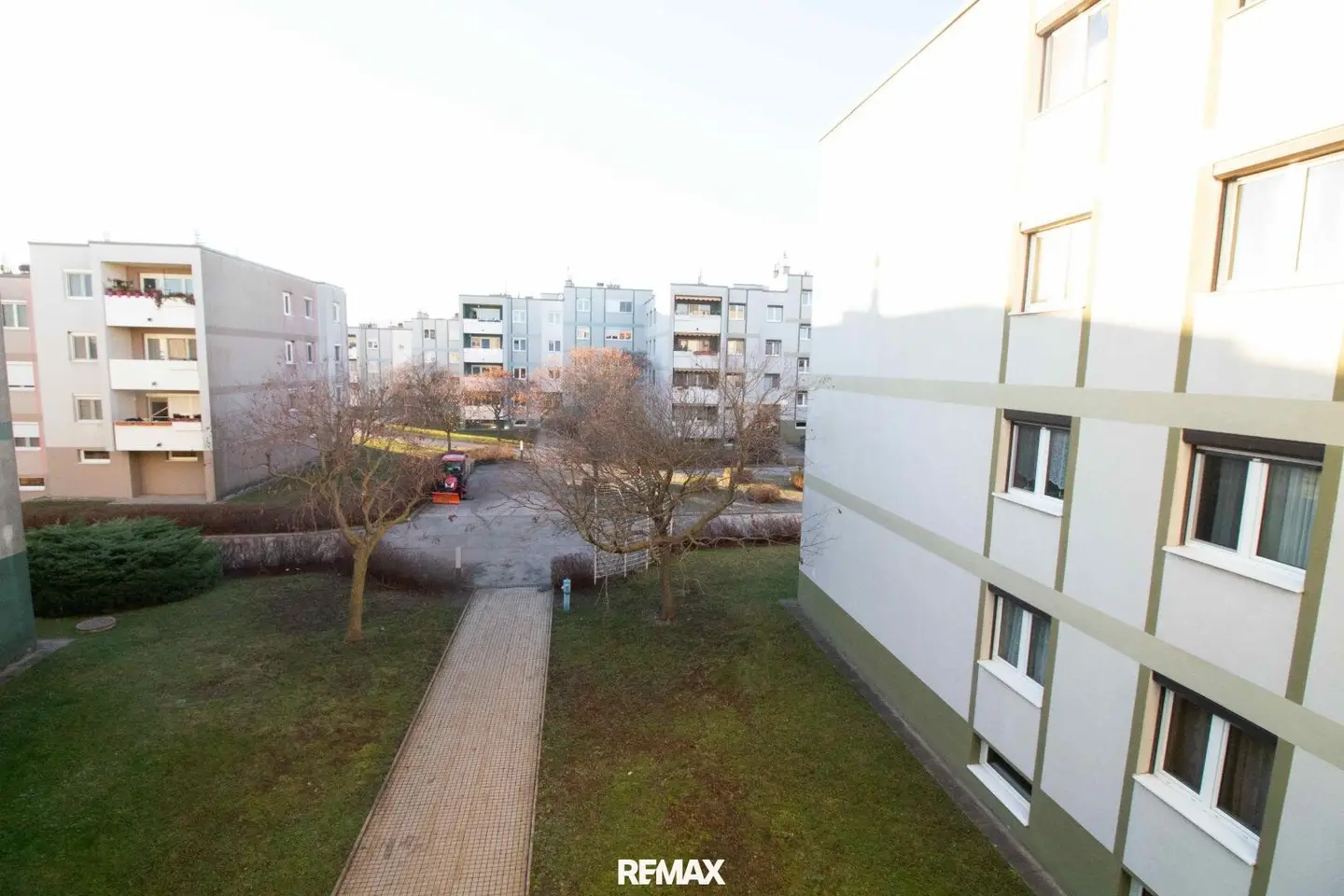 Teilmöblierte 2-Zimmerwohnung nahe SCS!