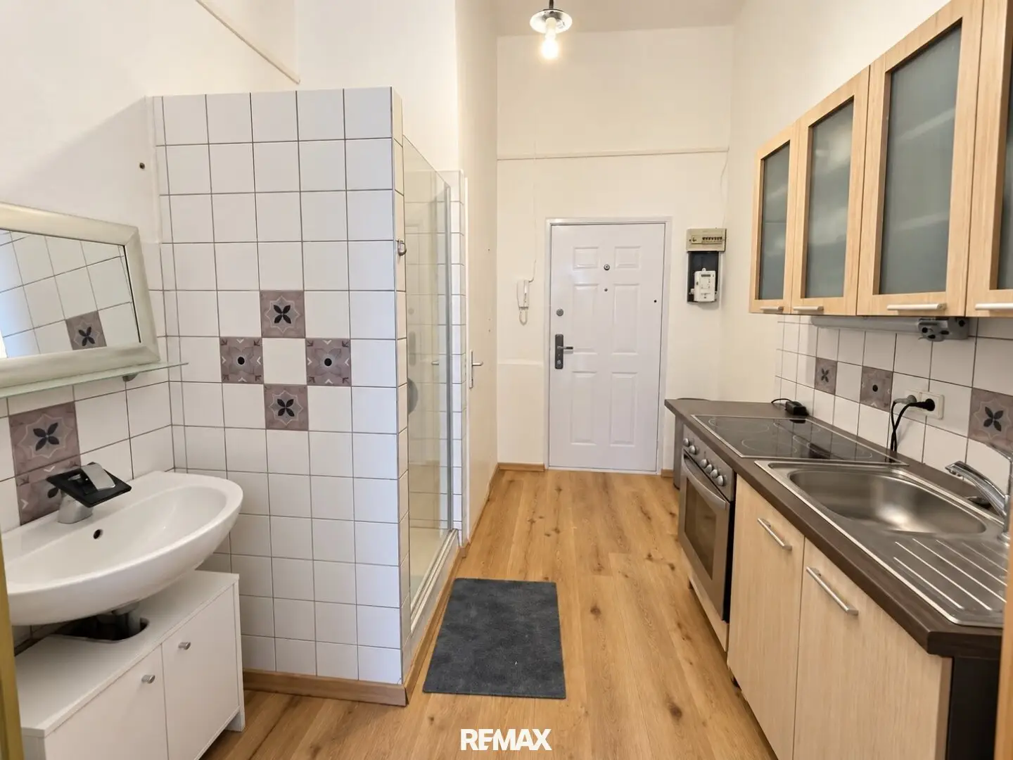 2-room period apartment near Stadthalle and U3 Schweglerstraße