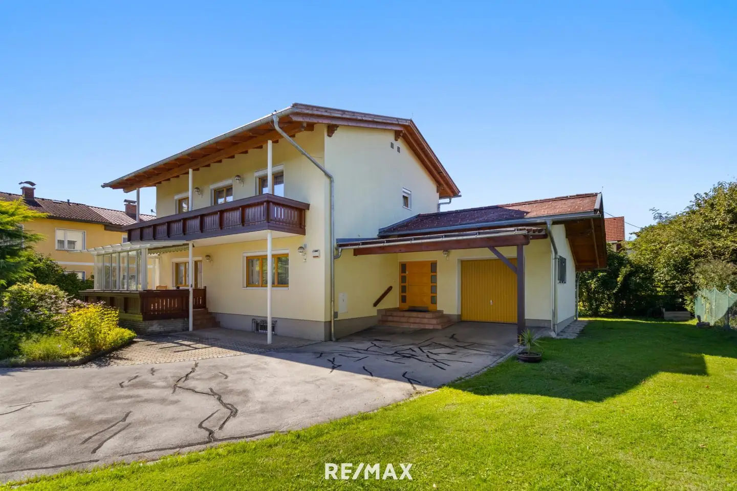 Familienwohnung mit großem Garten und windgeschützter Terrasse