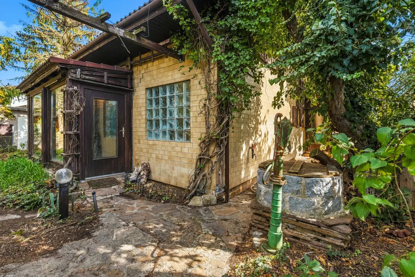 Seeanteil und Wintergarten ideal für Sanierer Familienwohnung