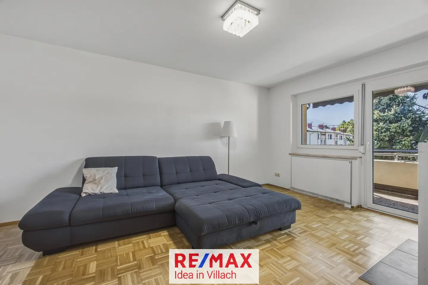 Apartment quietly located with west balcony near lake