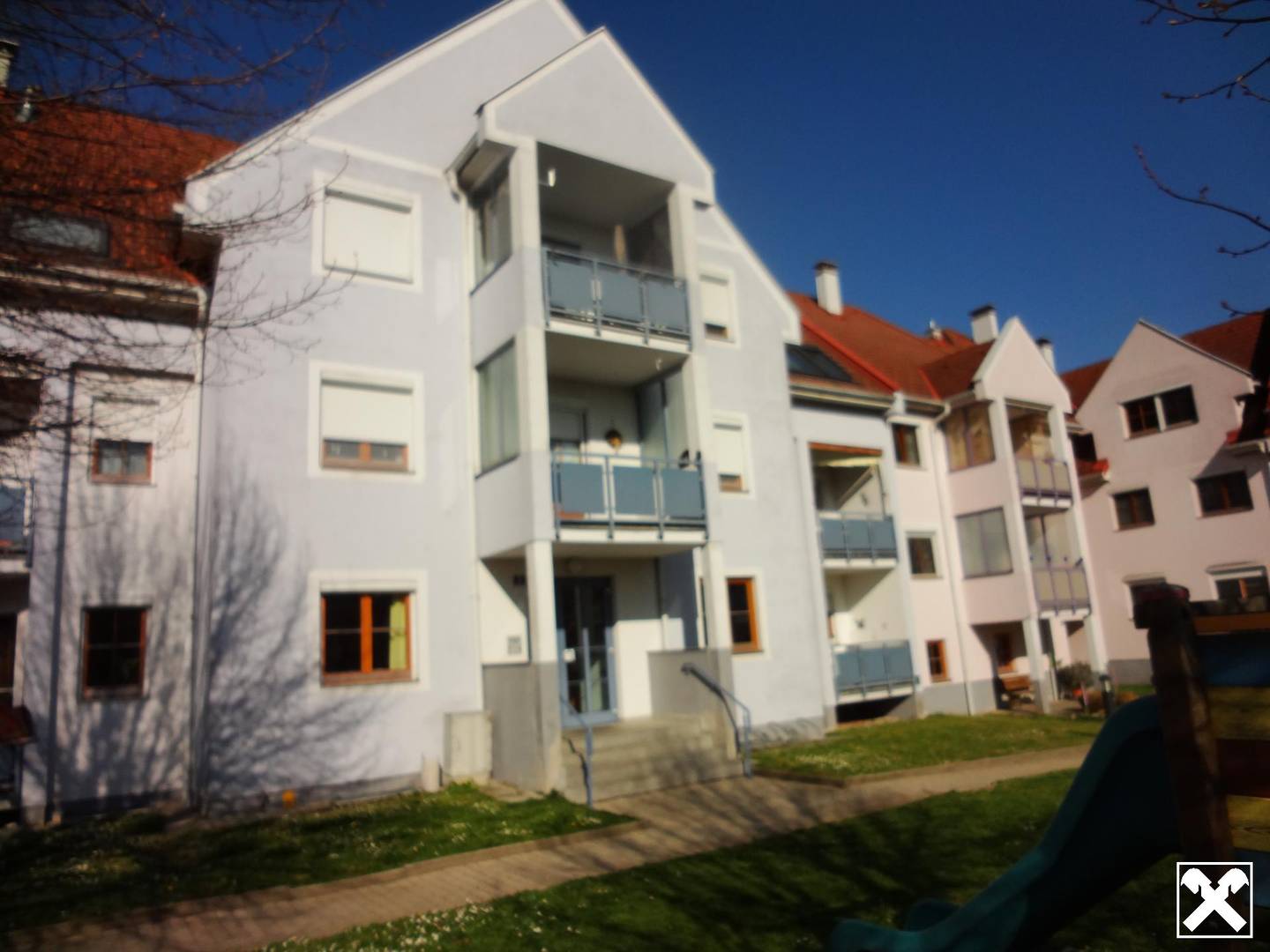 Apartment with loggia and open kitchen parking