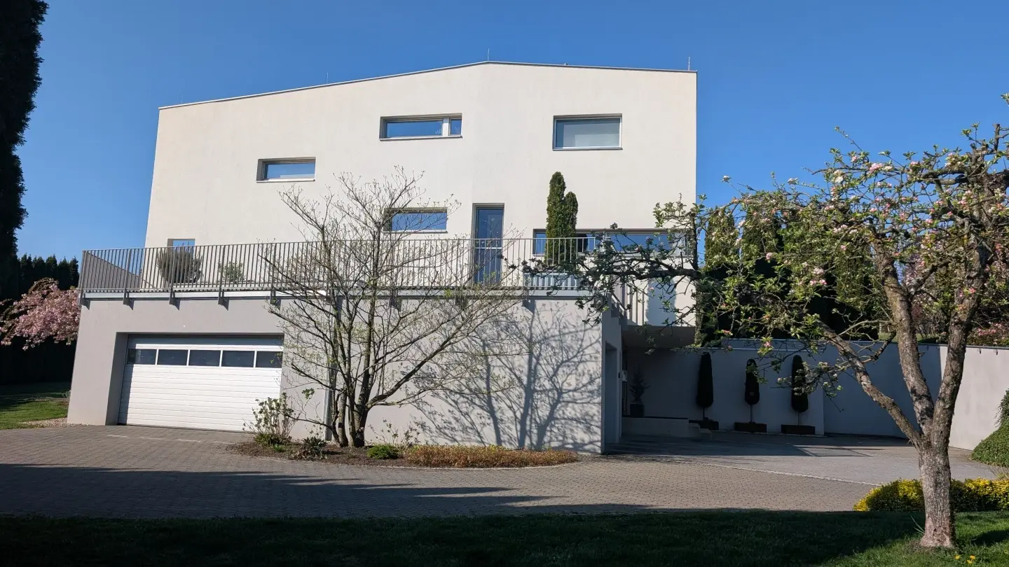 Architect designed passive house with private garden Familienwohnung
