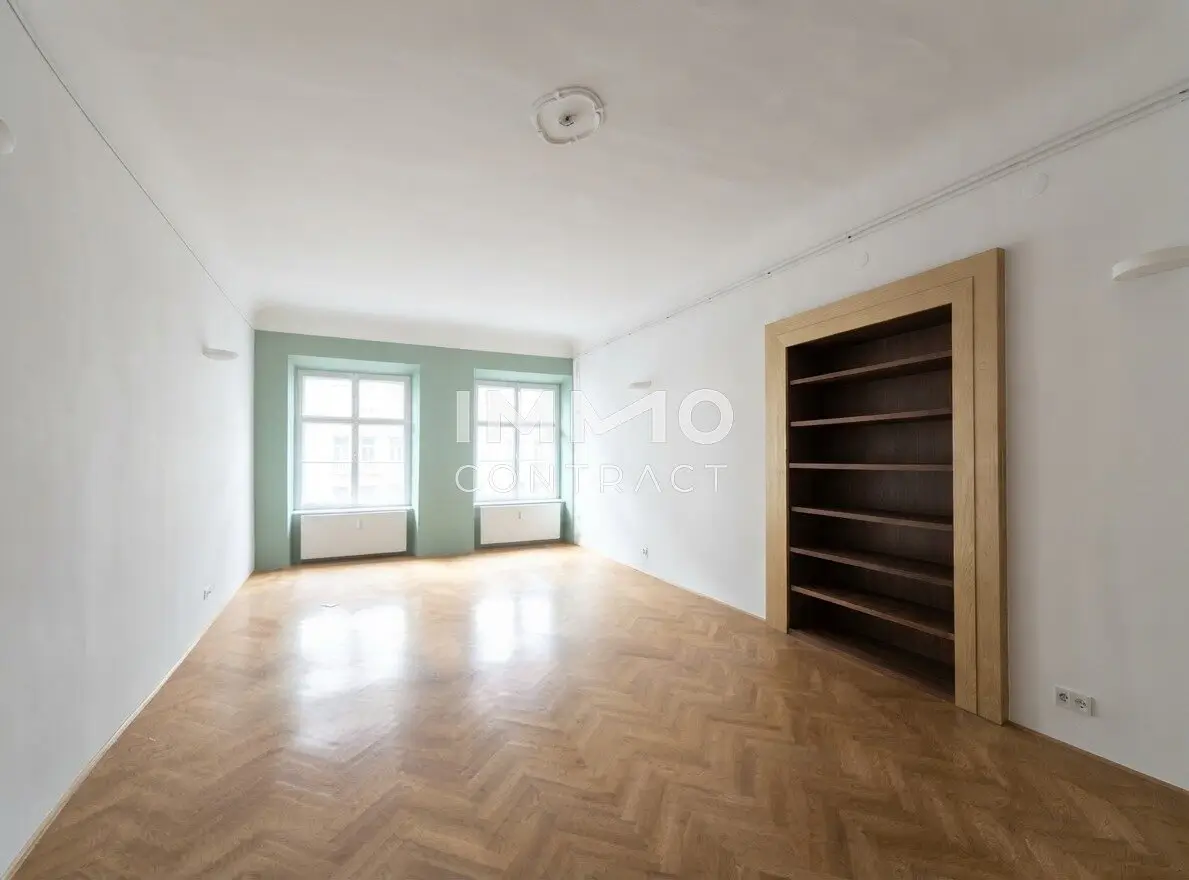 Office space in the Gemalte Haus in prime location for rent - near the Hauptplatz / Herrengasse 3 - Top 511