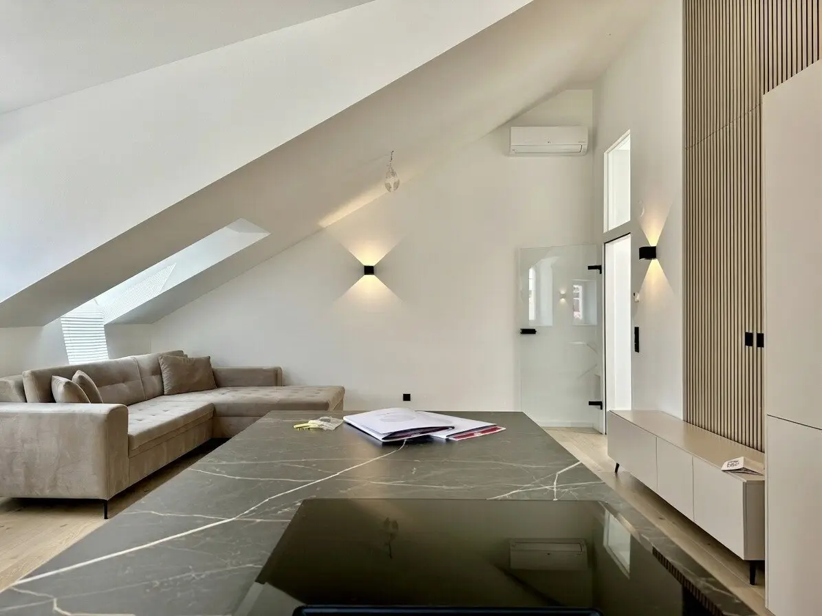#SQ - DESIGN DG-WOHNUNG GRENZE 2. BEZIRK BEIM AUGARTEN (GAUßPLATZ) &amp; NÄHE DONAUKANAL (U4) mit FERNBLICK [NEUWERTIG]