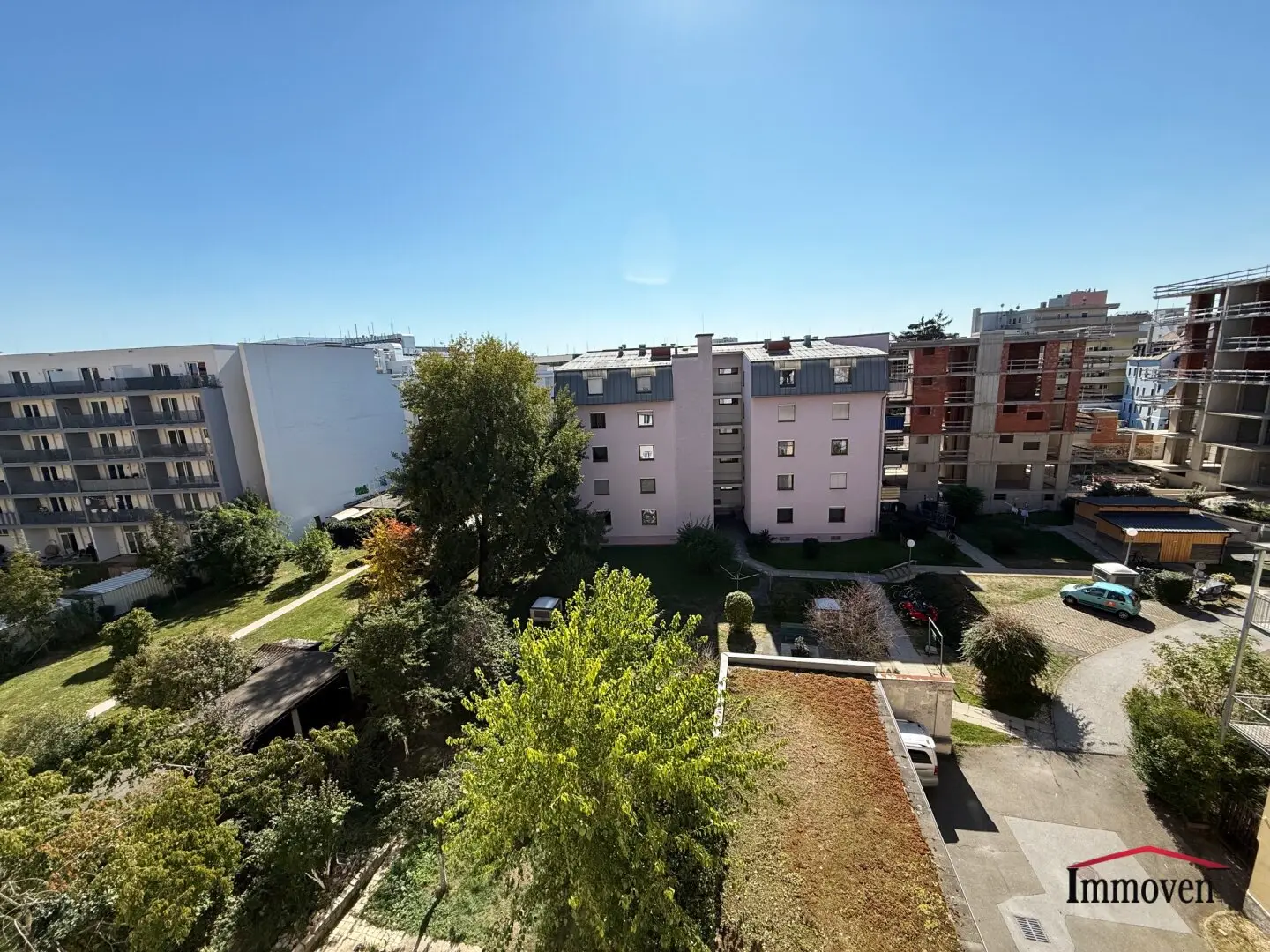 UNBEFRISTET - Helle 3-Zimmerwohnung mit Balkon nahe dem Esperantoplatz!