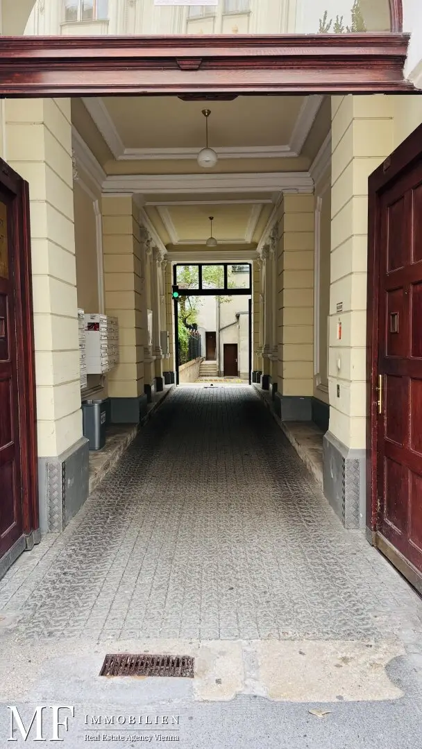 Secure parking in the parking garage 1070 Vienna Schottenfeldgasse