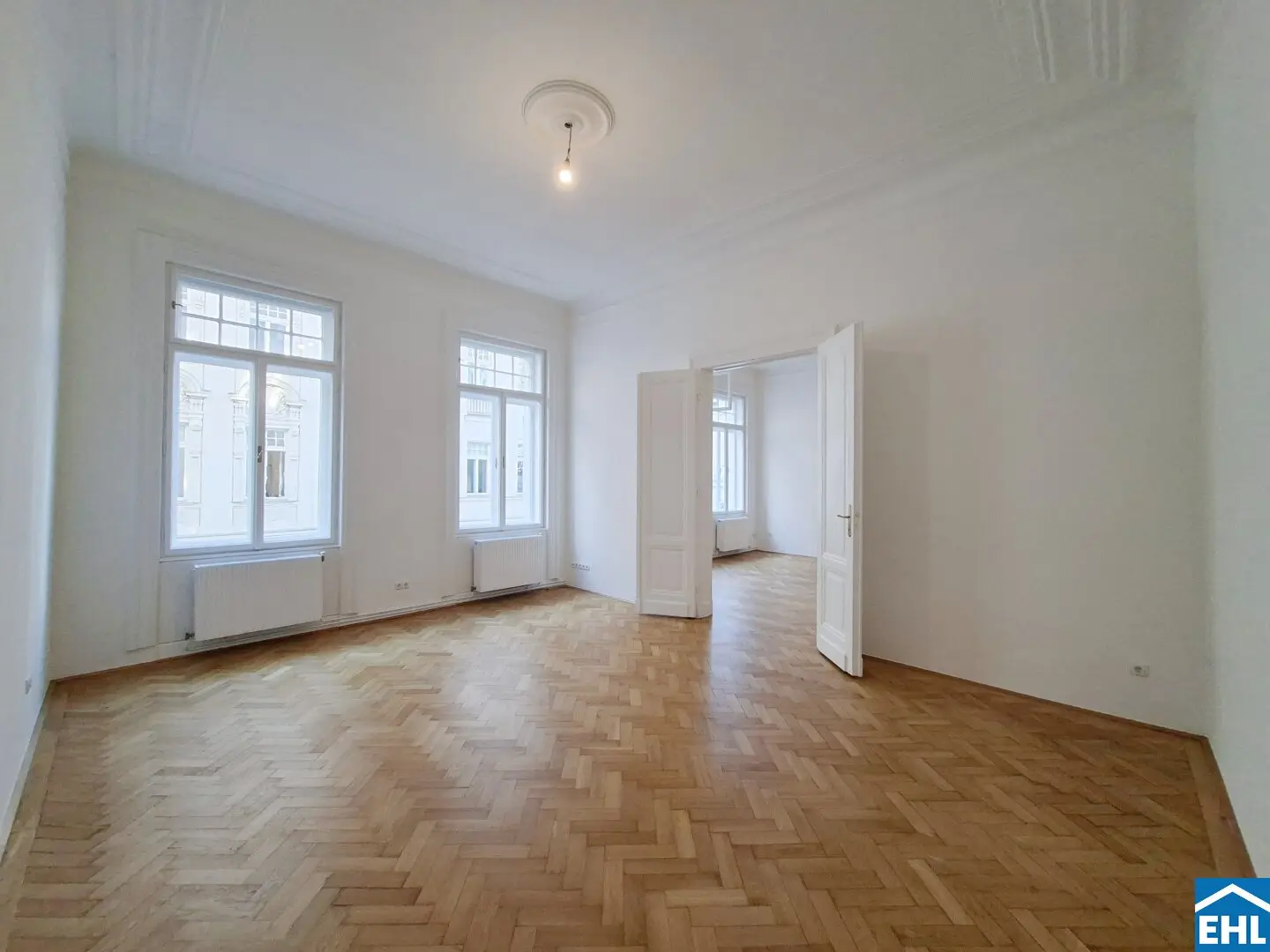 3 MONTHS RENT-FREE Exclusive 4-room old building dream in 1040 Wien