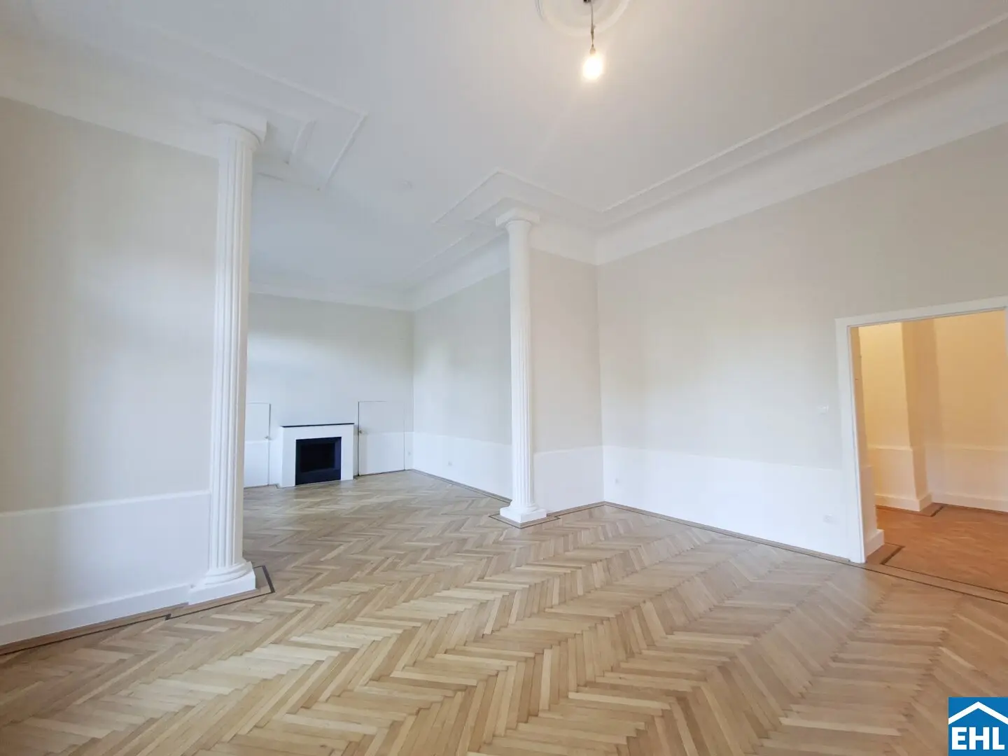 3 MONTHS RENT-FREE Exclusive 4-room old building dream in 1040 Wien
