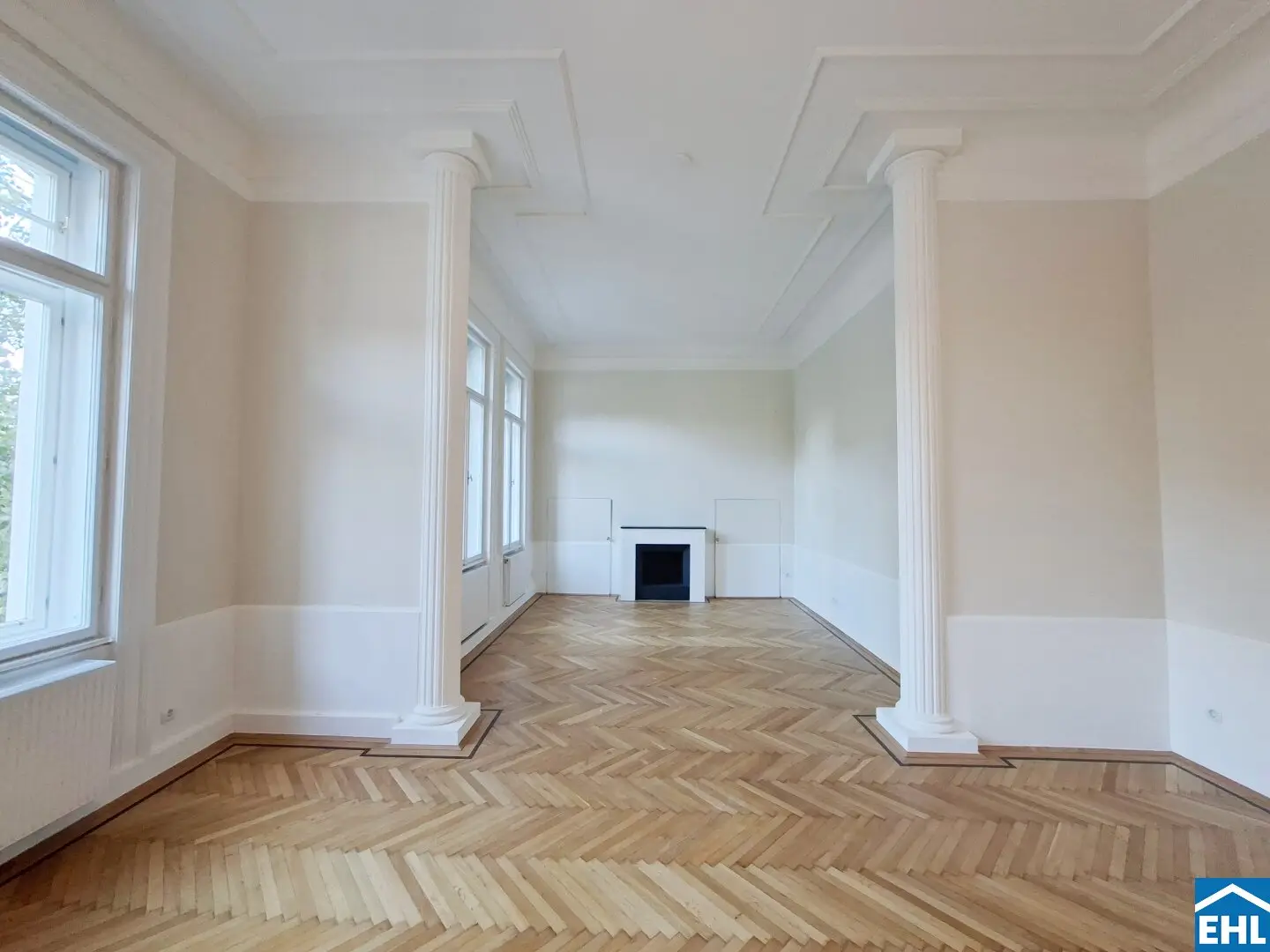 3 MONTHS RENT-FREE Exclusive 4-room old building dream in 1040 Wien