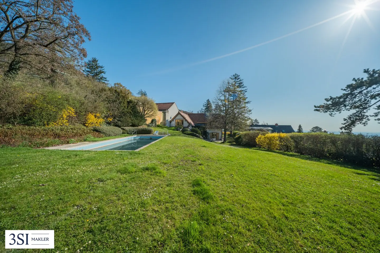 A Piece of Viennese History – Villa with Panoramic View