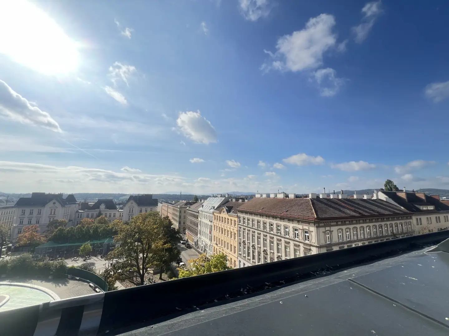 Dachgeschosswohnung with panoramic view and first occupancy
