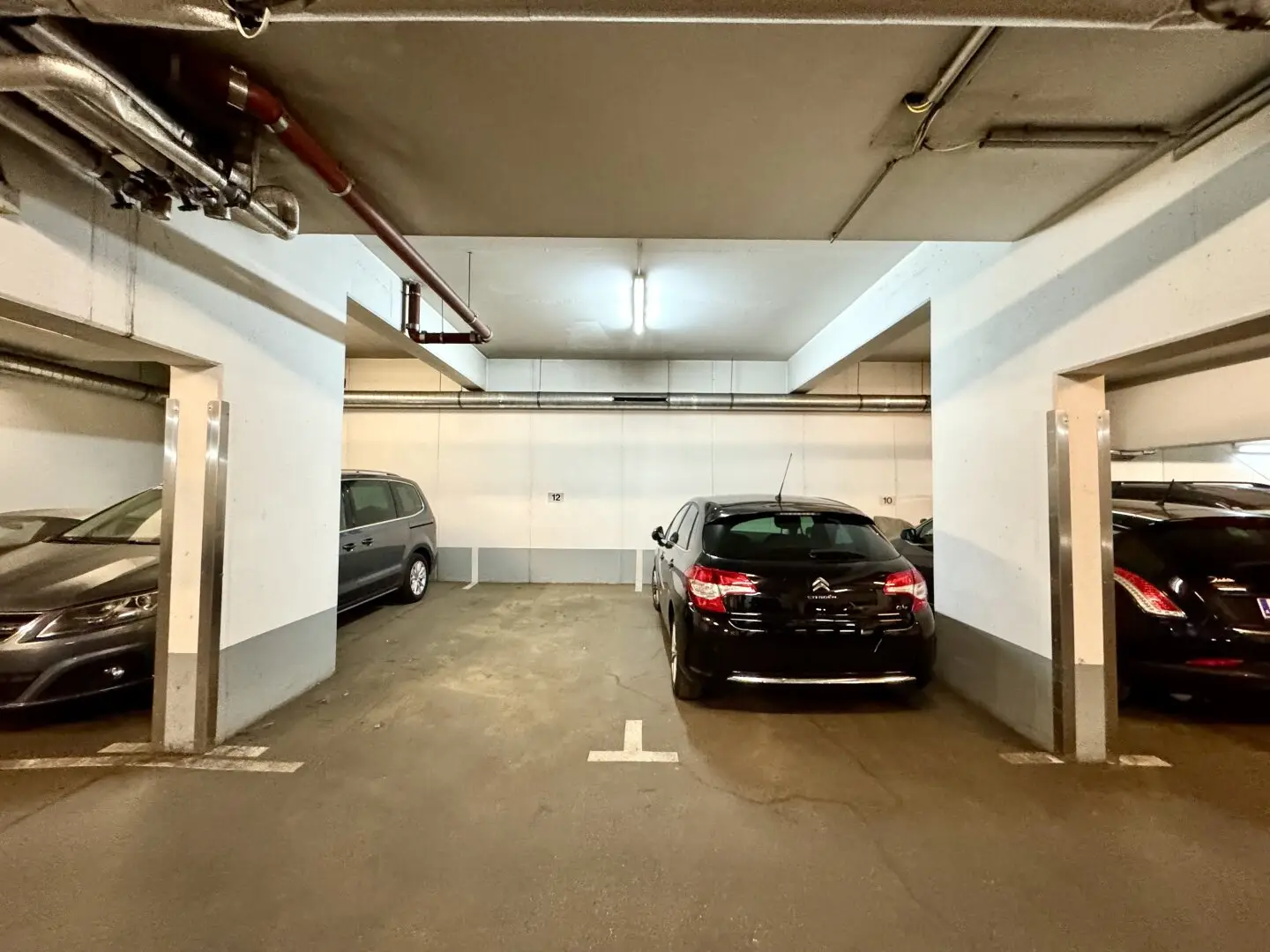 Underground parking space near Naschmarkt