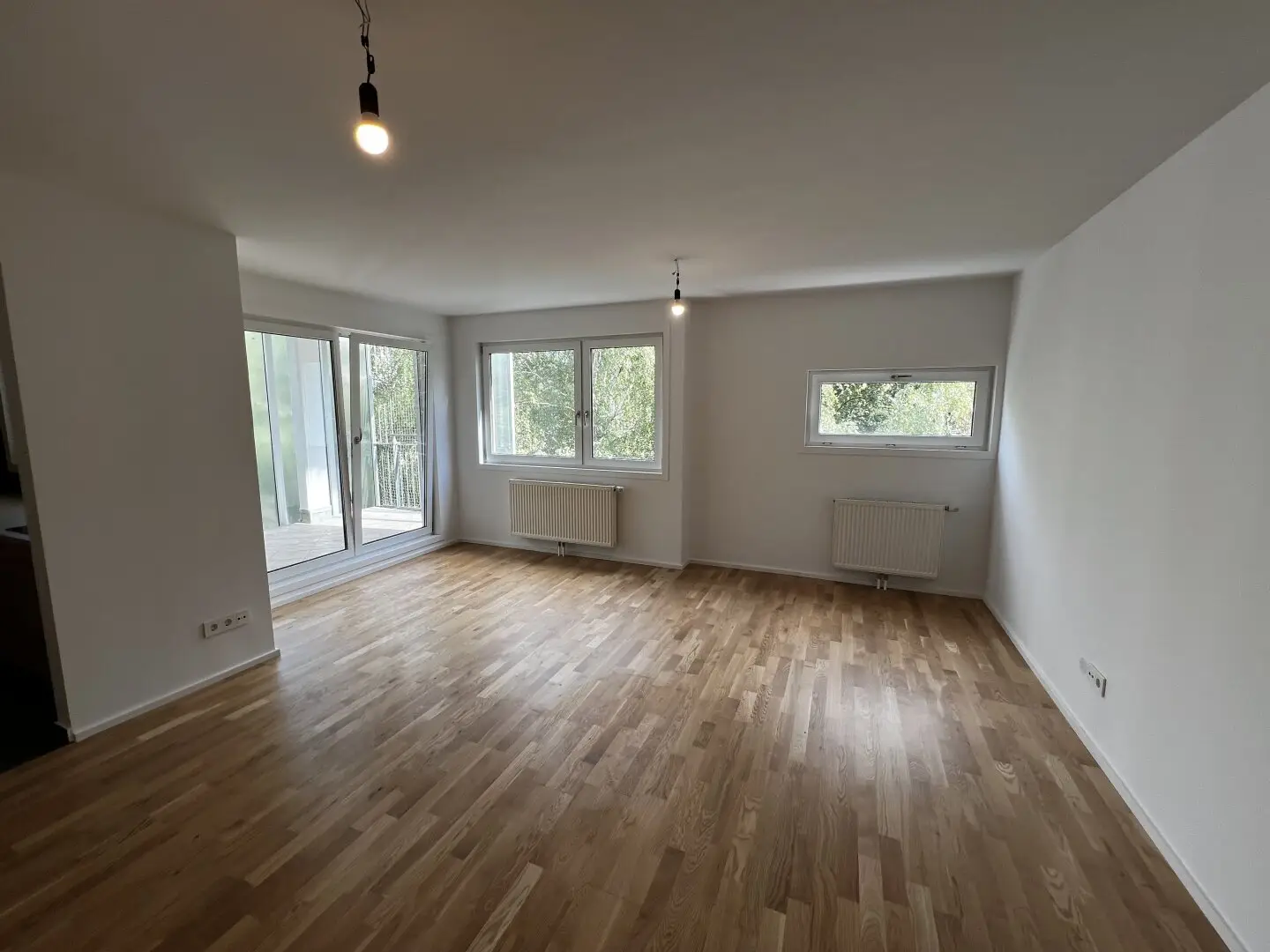Modern 3-room apartment with loggia and fitted kitchen
