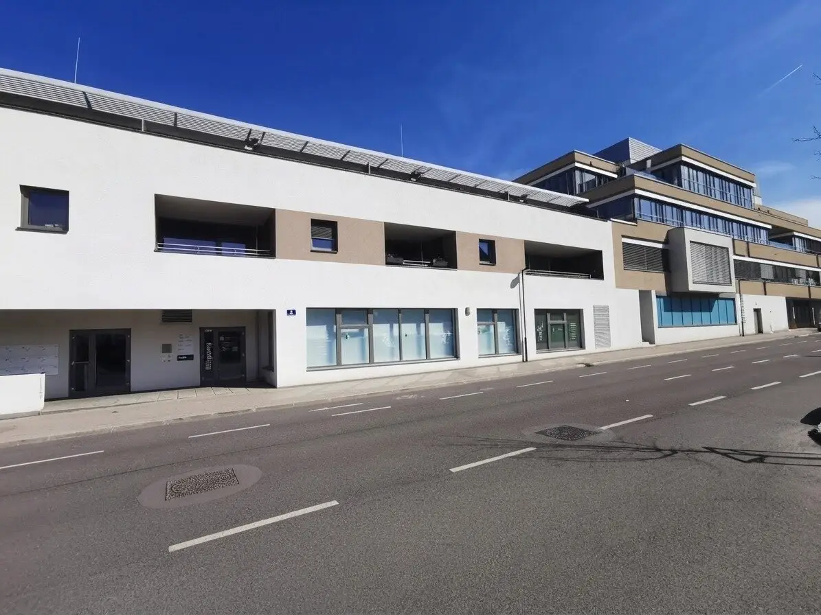 Like-new 3-room apartment in Mödling incl. 49m² loggia